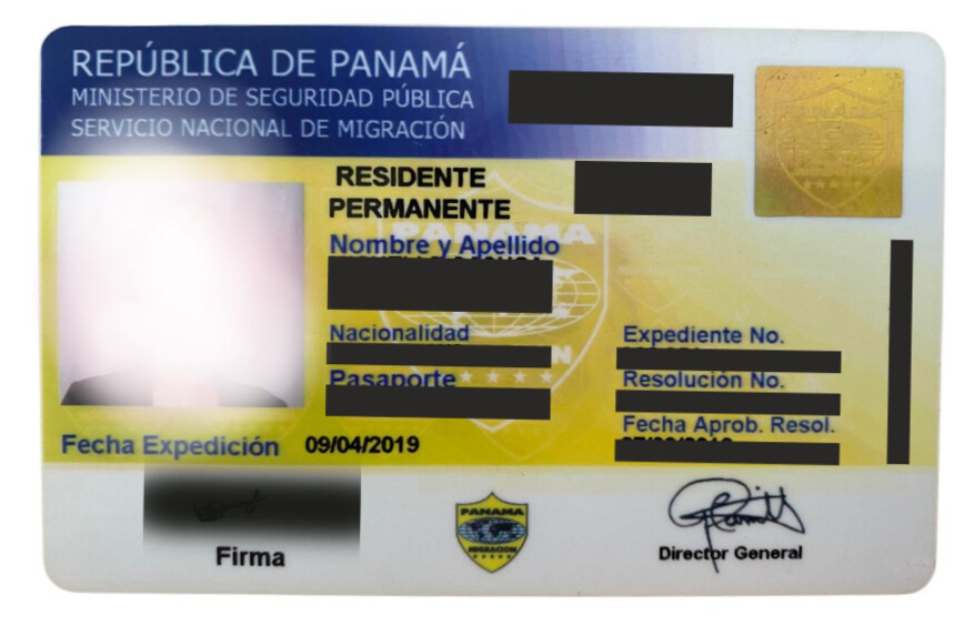 An image of a permanent residency ID card issued by the government of Panama.