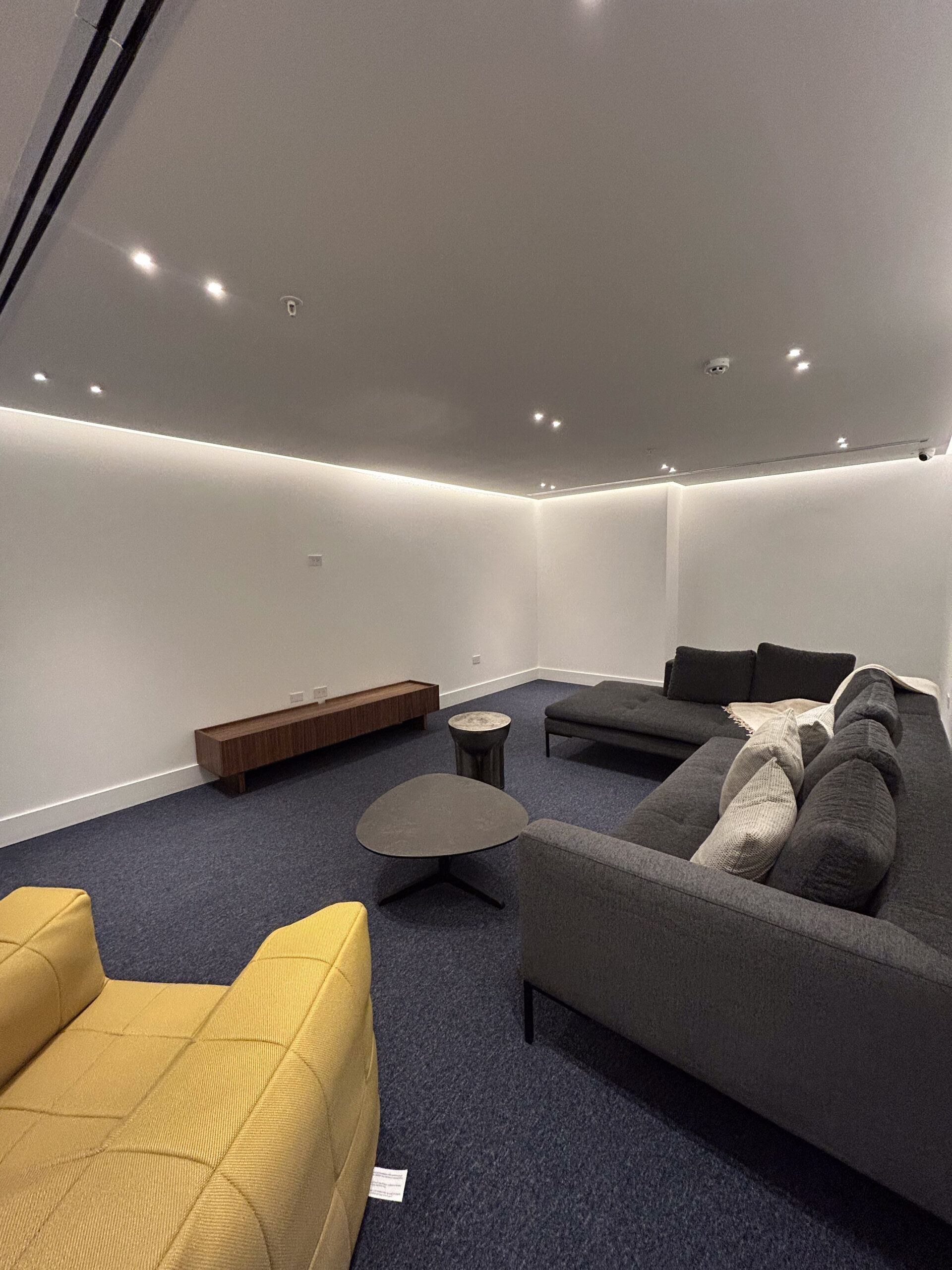 Type A · 3BR/2BA · 99.90 m² · City and Ocean Views — gallery image 4