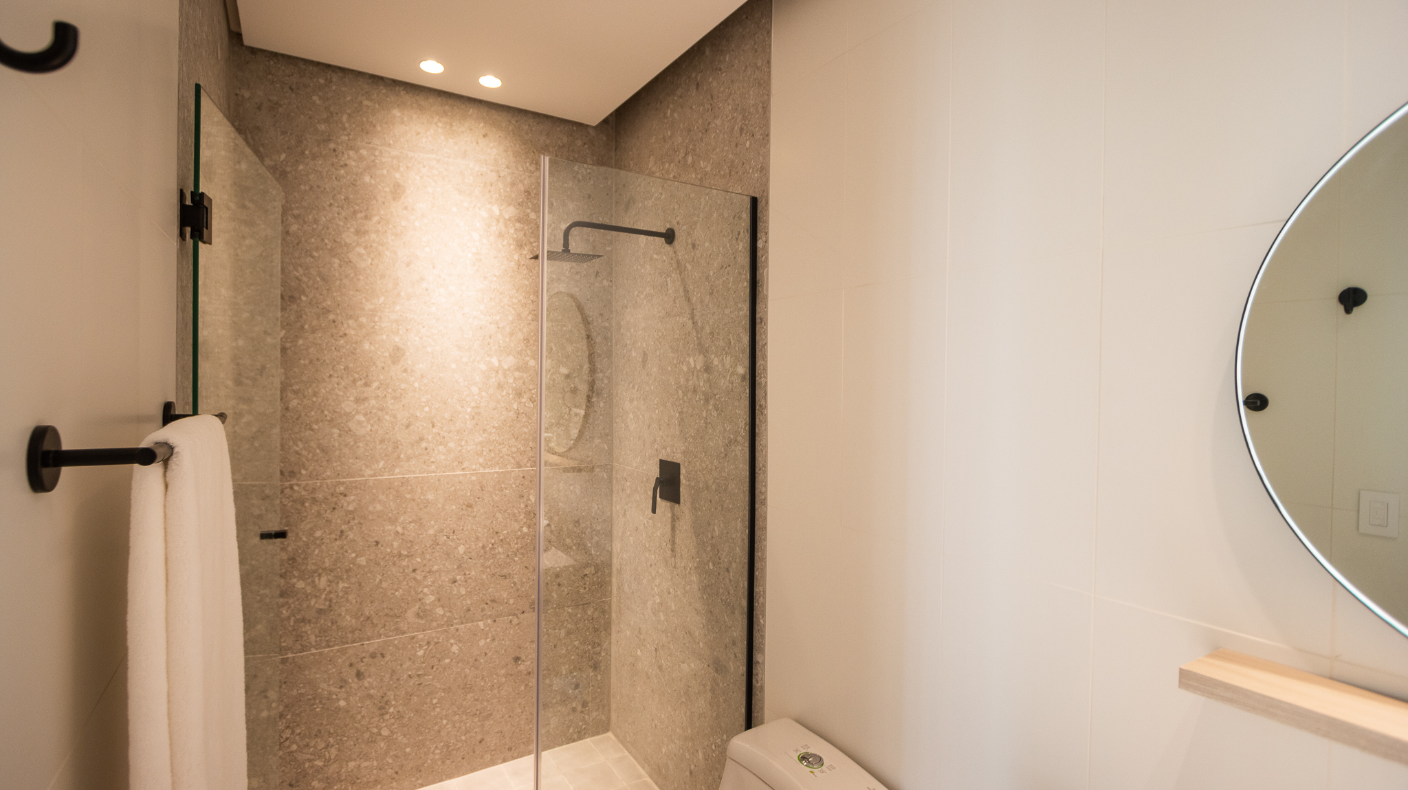Largest Condo-Suite 65 m2 – Generation Tower — gallery image 16